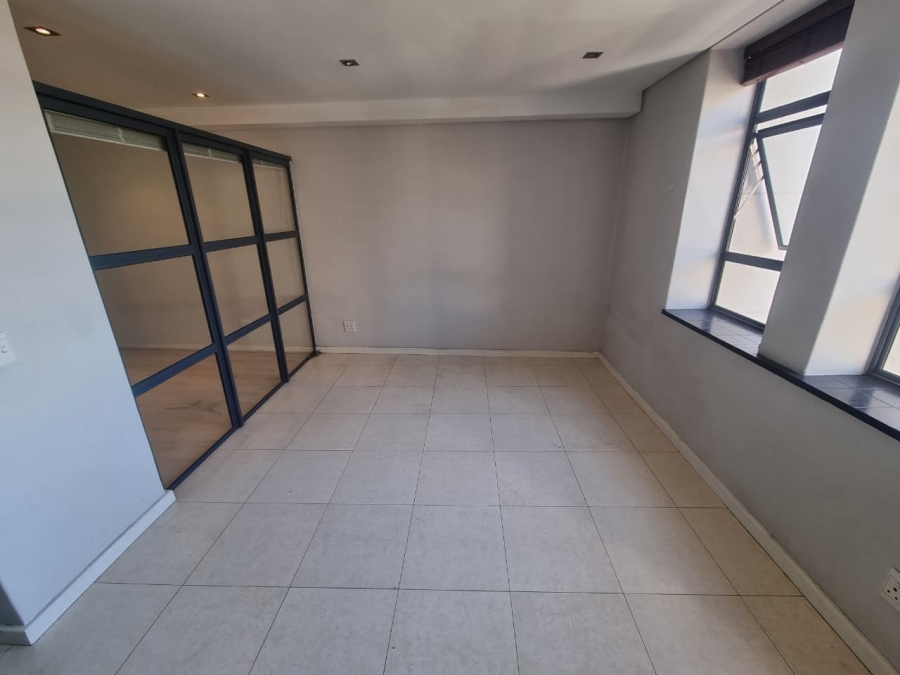 1 Bedroom Property for Sale in Cape Town City Centre Western Cape